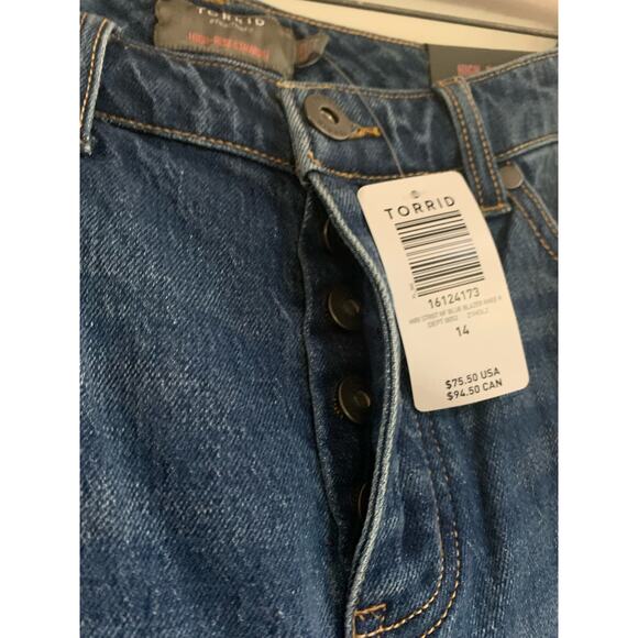 Torrid High Rise Button Fly Straight 14R NWT Denim Distressed Women Cropped Jean - Picture 2 of 10